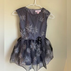 Halabaloo sparkly party dress Size 5 Cap sleeve, 3 layers, deep grey base/silver